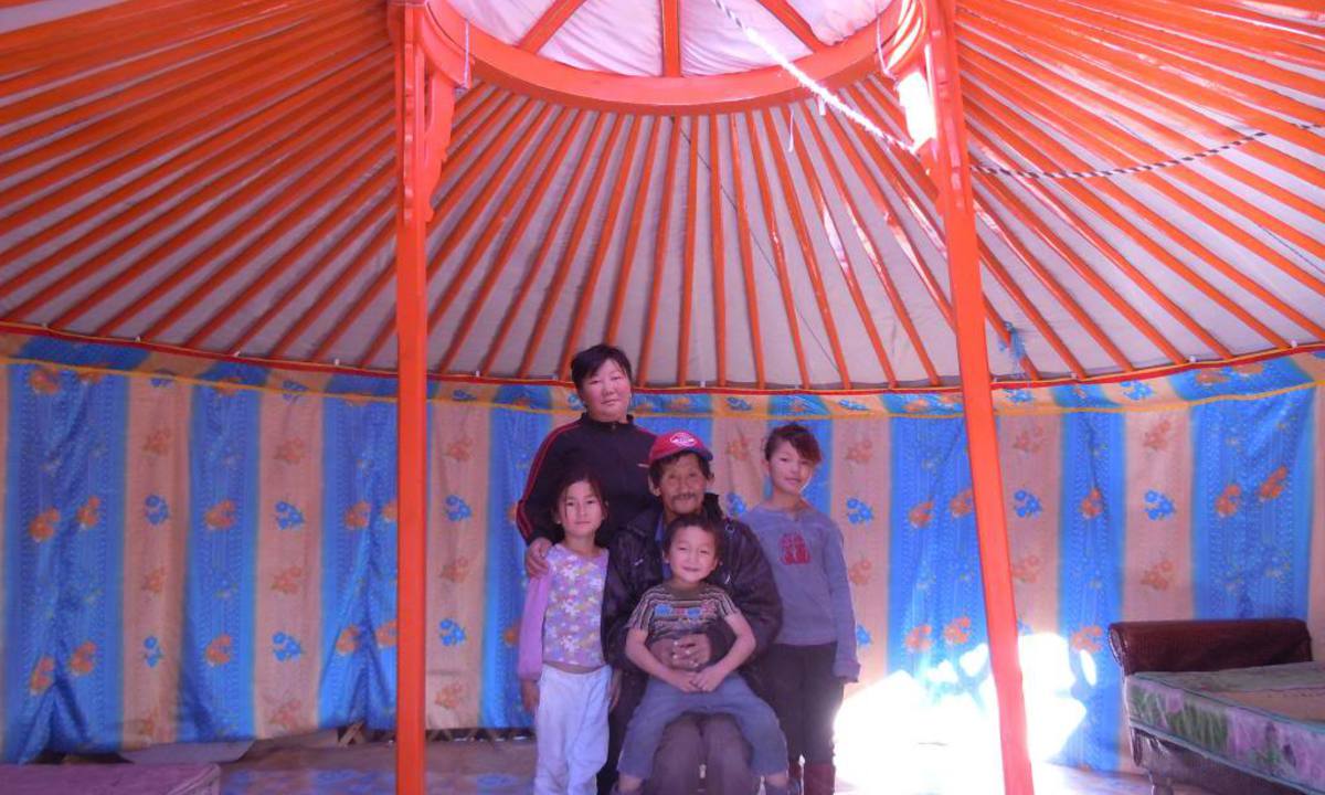 2013/yurt-8.jpg